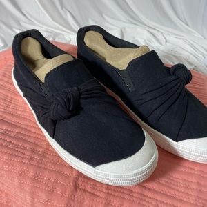 Black, size 8, Rocket Dog tennis shoes